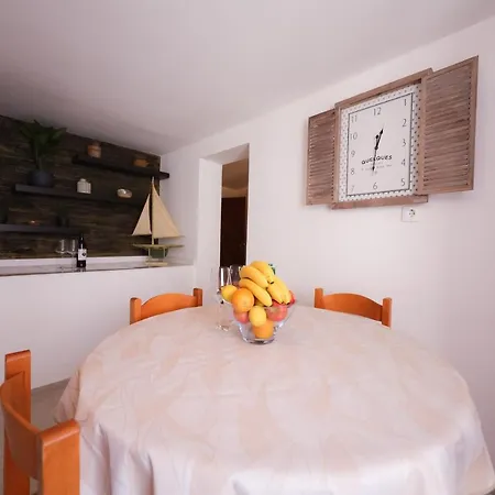 Two Bedroom In The Old Town Marija