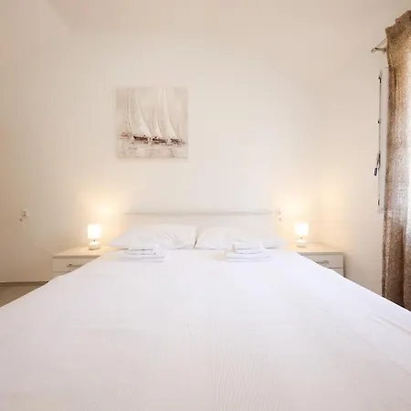 Apartment Two Bedroom In The Old Town Marija Zadar