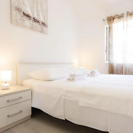 Two Bedroom In The Old Town Marija Apartment *