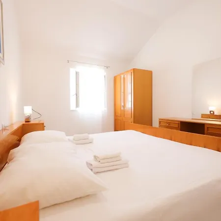 Two Bedroom In The Old Town Marija Apartment *