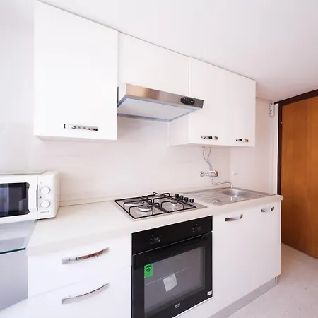 Two Bedroom In The Old Town Marija アパート ザダル