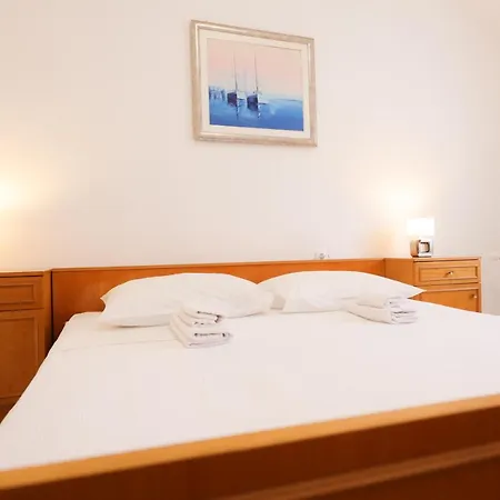 Two Bedroom In The Old Town Marija アパート ザダル