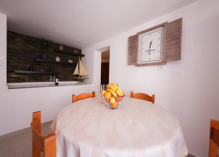 Two Bedroom In The Old Town Marija