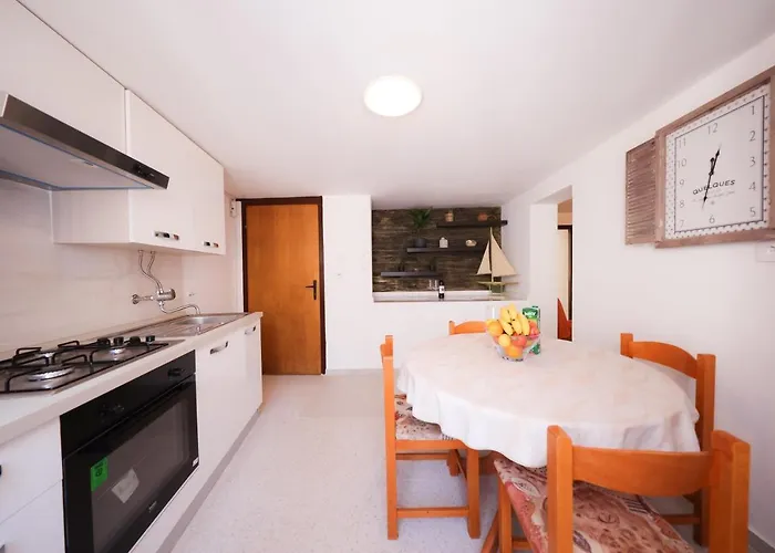 Two Bedroom In The Old Town Marija *
