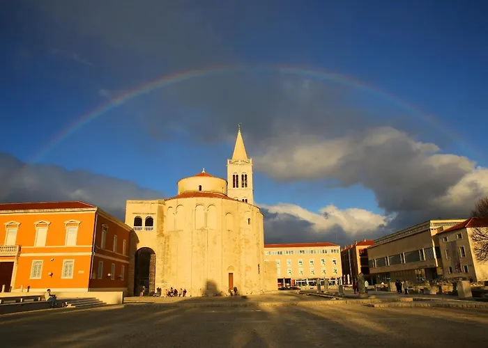 Two Bedroom In The Old Town Marija Zadar